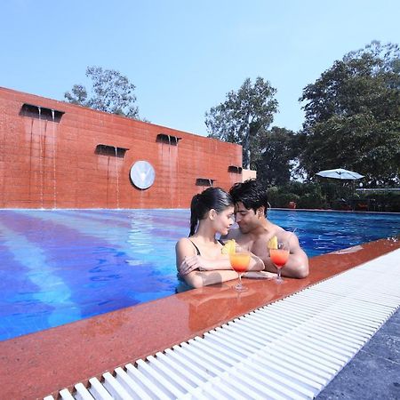 Aveo By Amatra, Gateway To Corbett Hotel Kashipur Ngoại thất bức ảnh