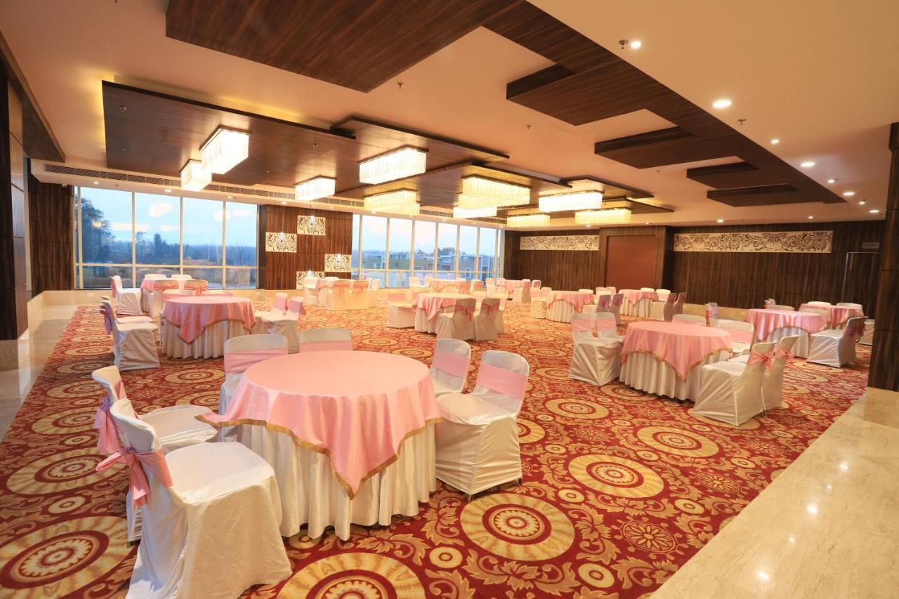 Aveo By Amatra, Gateway To Corbett Hotel Kashipur Ngoại thất bức ảnh