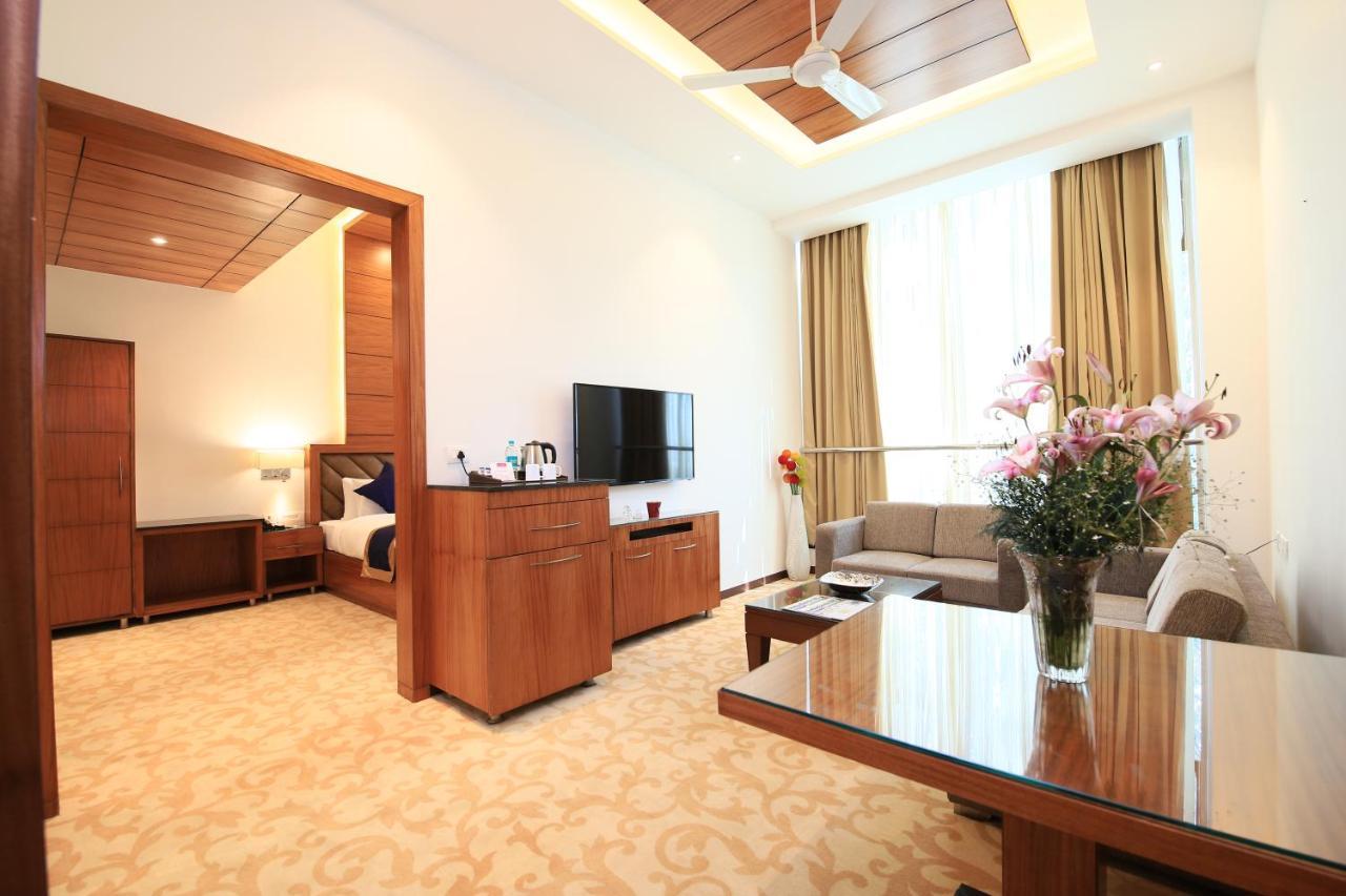 Aveo By Amatra, Gateway To Corbett Hotel Kashipur Ngoại thất bức ảnh