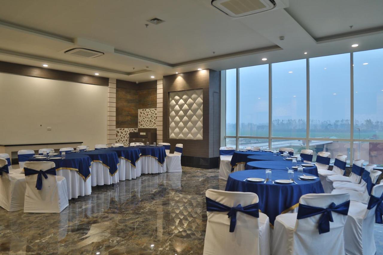 Aveo By Amatra, Gateway To Corbett Hotel Kashipur Ngoại thất bức ảnh