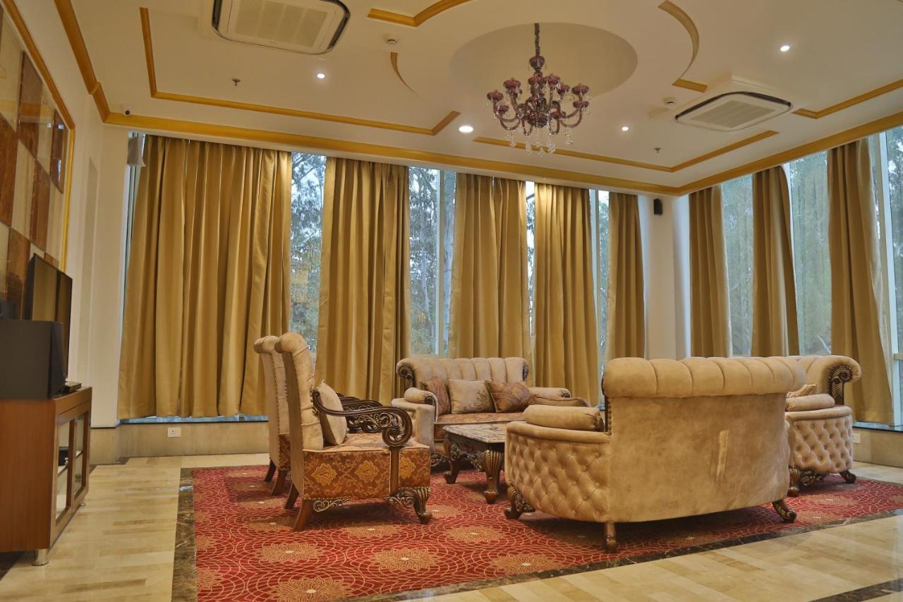 Aveo By Amatra, Gateway To Corbett Hotel Kashipur Ngoại thất bức ảnh